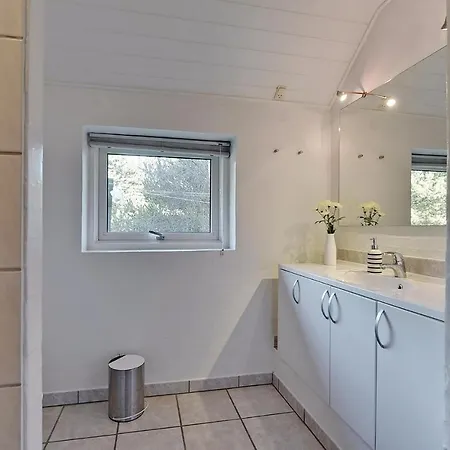 Five-bedroom Holiday In *