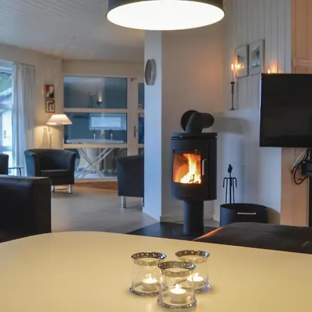 Five-bedroom Holiday In *